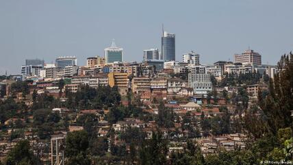 رواندا  - منظر من مدينة كيغالي 2021.