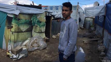 طفل سوري في مخيم مدين للاجئين في بلدة بر إلياس في لبنان.