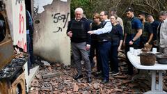 Bundespräsident Frank-Walter Steinmeier beim Besuch des von der radikalislamischen Hamas überfallenen und weitgehend zerstörten Kibbuz Beeri.