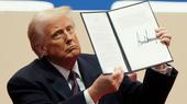 ترامب يرفع أحد الأوامر التنفيذية التي وقعها في أول يوم من تنصيبه.