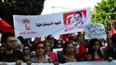 Anhänger der Partei Nida' Tounes (Der Ruf Tunesiens) demonstrieren in Tunis; Foto: Sarah Mersch/DW