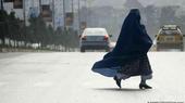 Eine Afghanin trägt Burka in Kabul; Foto: Johannes Eisele/AFP/Getty Images