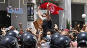 Proteste gegen die miserable wirtschaftliche Lage in Tunis im Dezember 2020; Foto: Fethi Belaid/AFP/Getty Images