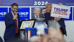 Amer Ghalib und Donald Trump bei einem gemeinsamen Wahlkamp-Auftritt