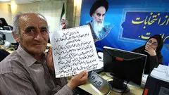Man registering to vote (photo: MEHR)