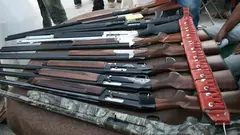 Weapon market in Benghazi (photo: Markus Symank)
