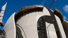 Blick auf die neue Zentralmoschee in Köln-Ehrenfeld; Foto: picture-alliance/dpa