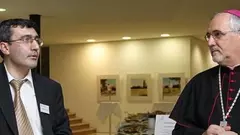 Prof. Abdullah Takim (left) and Bishop Gebhard Fürst at the Theologischen Forum Christentum - Islam 2009 (photo: Max Bernlochner, Wikipedia)