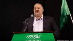 منصور عباس (47 عاما) زعيم القائمة العربية الموحدة في إسرائيل.