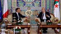 Frankreich und Algerien wollen Beziehungen nach Spannungen wieder verbessern