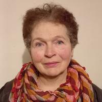 Portrait photograph of a woman.