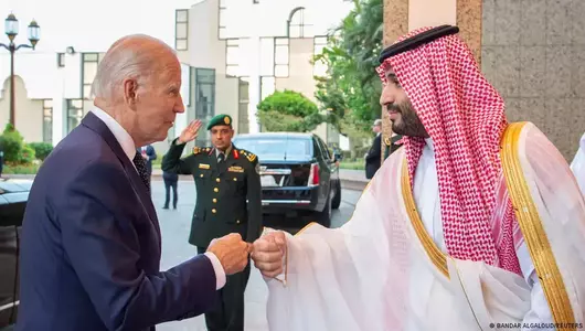 US-Präsident Joe Biden (l.) und der saudische Kronprinz Mohammed bin Salman im Juli 2022 in Dschidda