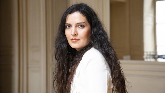 Portrait der Autorin Aliyeh Ataei